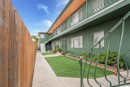 3024 E 3rd St, Long Beach, CA for sale - Building Photo - Image 3 of 8