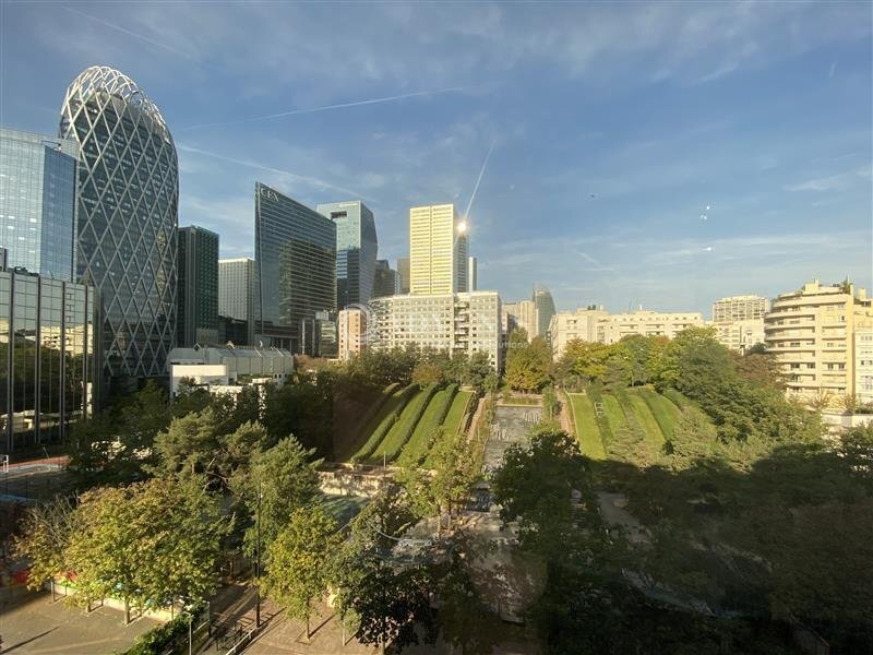 41-47 Rue Louis Blanc, Courbevoie to rent Building Photo- Image 1 of 13