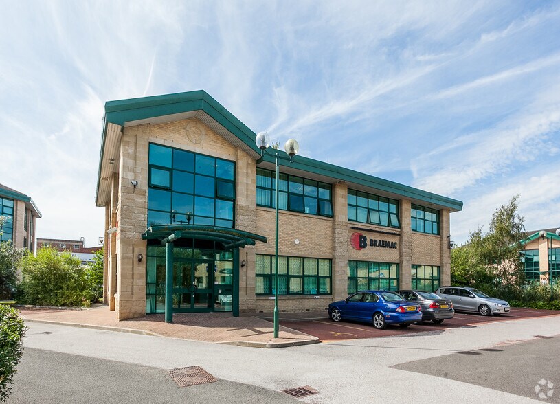 1 Mandarin Ct, Warrington for sale - Primary Photo - Image 1 of 1