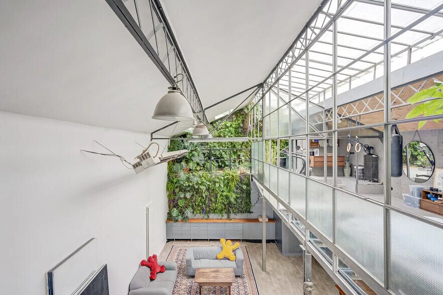 Industrial in Argenteuil for sale - Interior Photo - Image 3 of 8