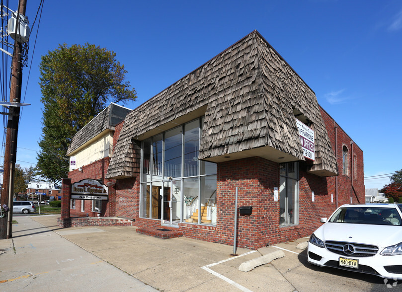 201-205 Black Horse Pike, Haddon Heights, NJ for sale - Building Photo - Image 2 of 22