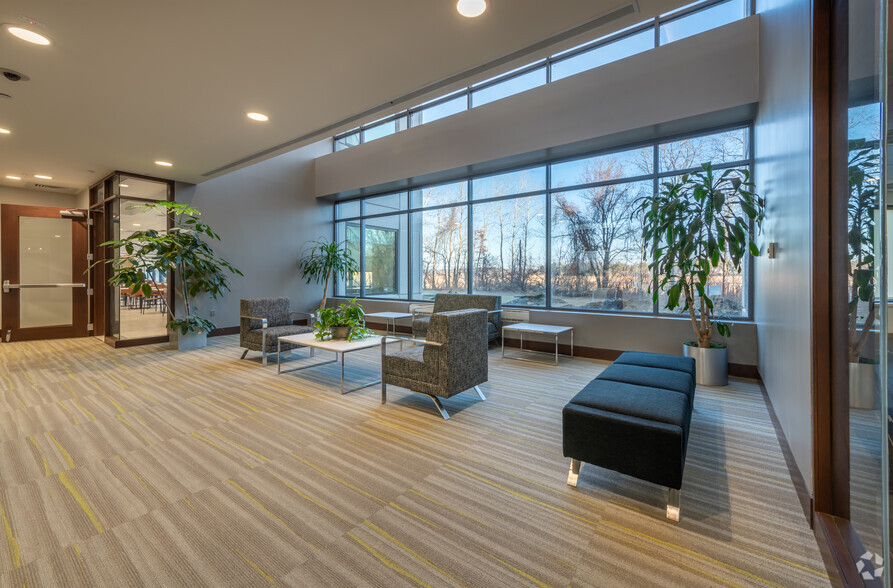 701 Edgewater Dr, Wakefield, MA for rent - Lobby - Image 2 of 17