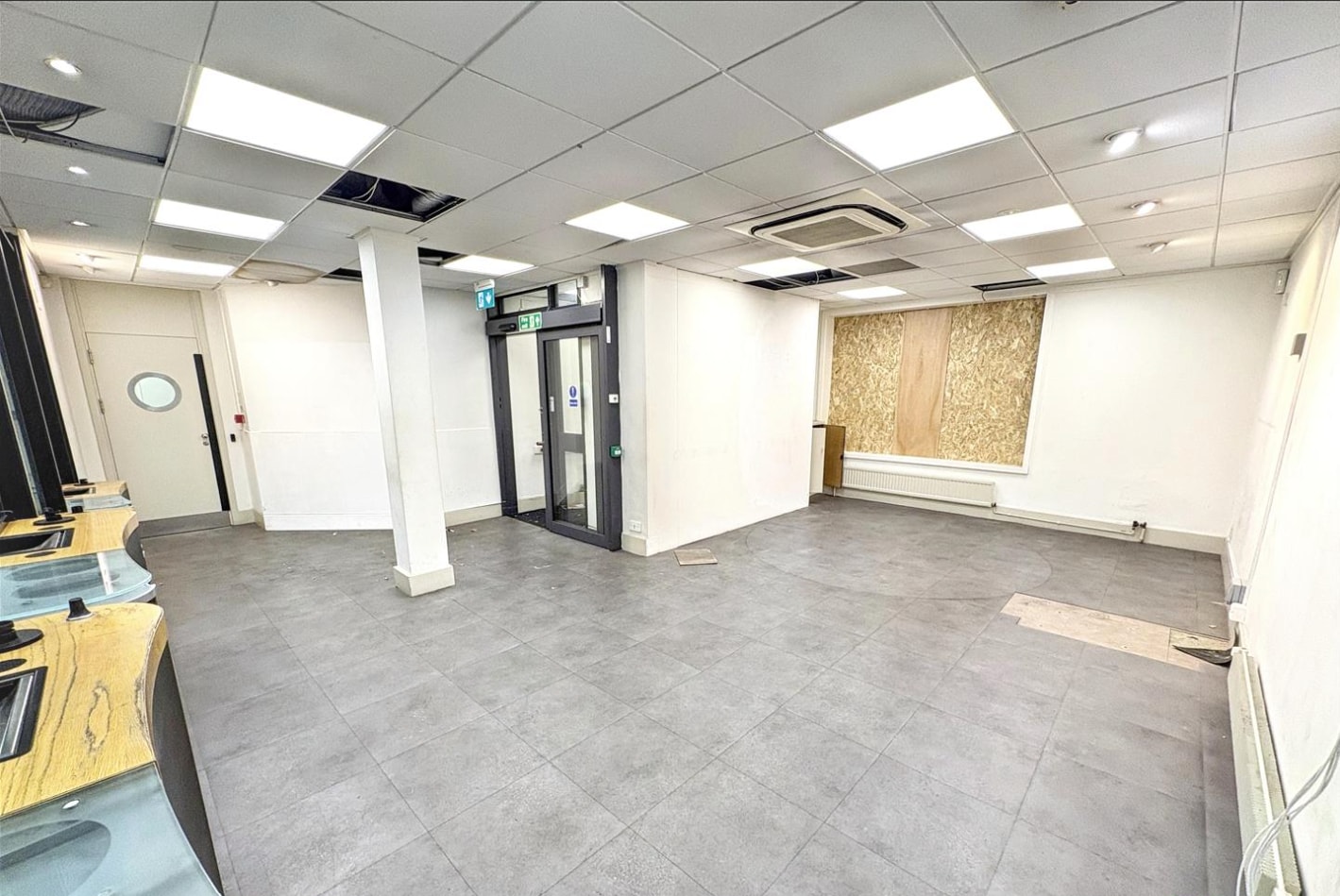 10 Wood St, Manchester to rent Interior Photo- Image 1 of 16