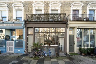 9 Marylands Rd, London to rent Building Photo- Image 2 of 5