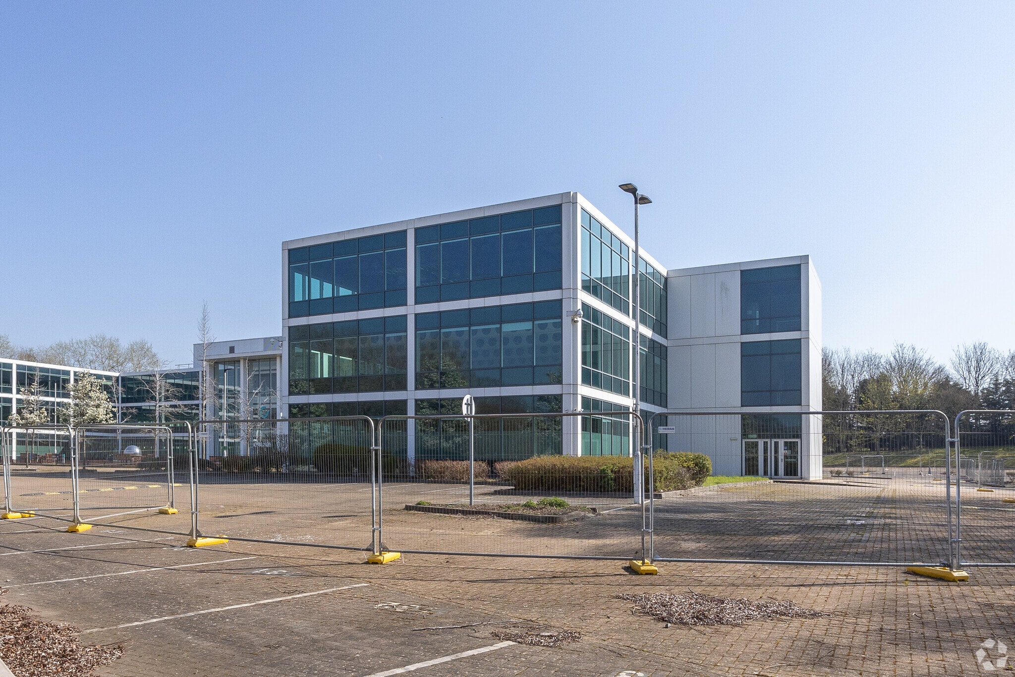 Globe House & Iceni portfolio of 2 properties for sale on LoopNet.co.uk Primary Photo- Image 1 of 3