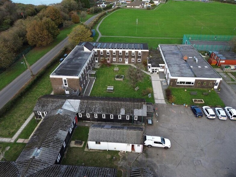 Carmarthen Rd, Ferryside to rent - Building Photo - Image 2 of 21