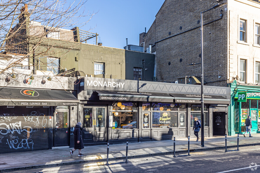 40-42 Chalk Farm Rd, London for rent - Building Photo - Image 2 of 3