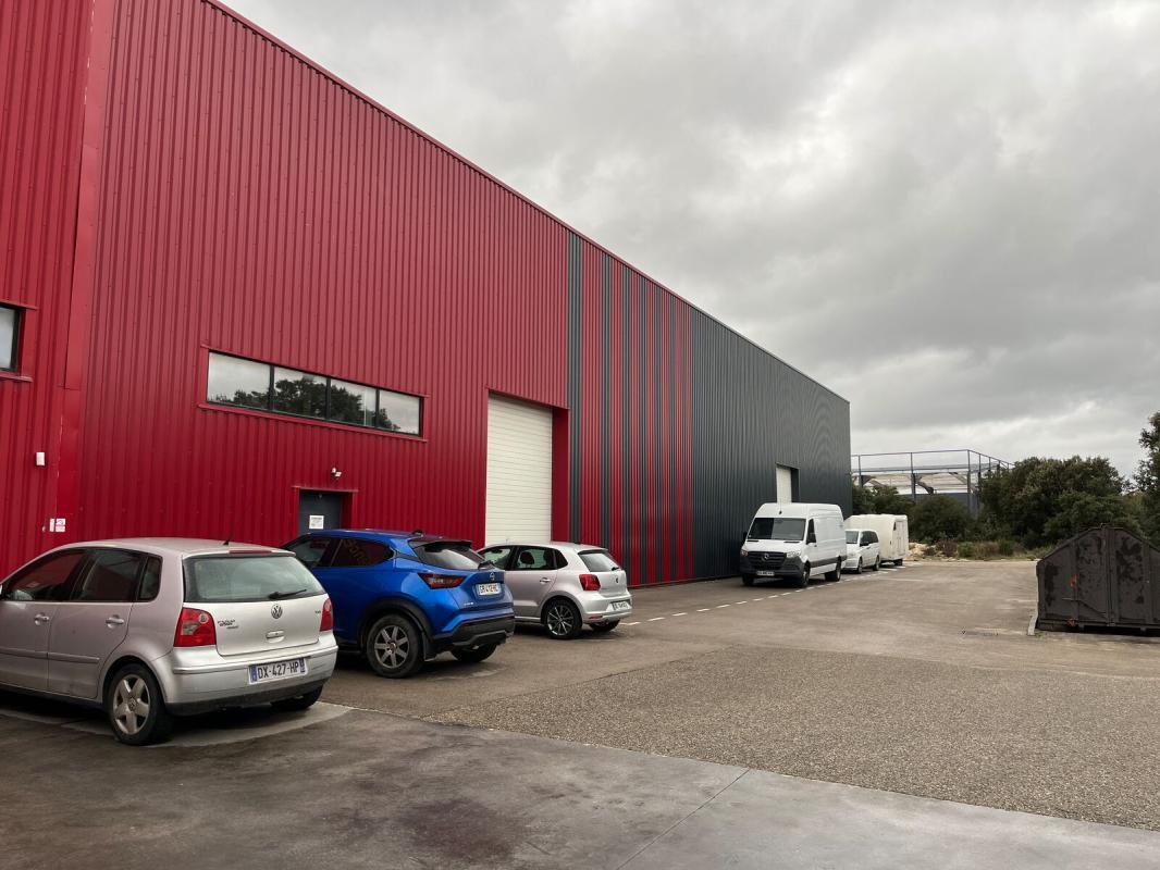 Light Industrial in Signes to rent Building Photo- Image 1 of 7