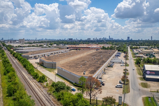 More details for 1930-1998 Afton St, Houston, TX - Industrial to Rent