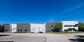 More details for 2 Avenue Des 3 Peuples, Montigny-le-Bretonneux - Light Industrial for Sale