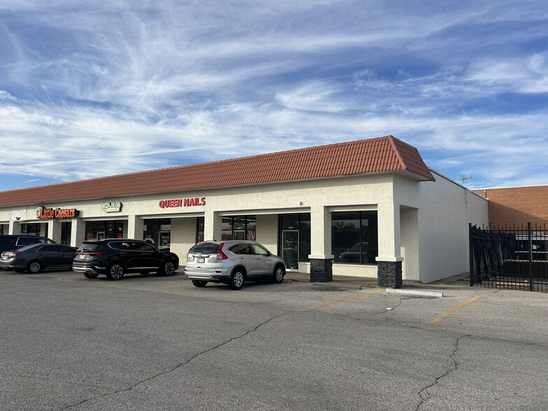 2020 E 21st St N, Wichita, KS for rent - Building Photo - Image 1 of 9