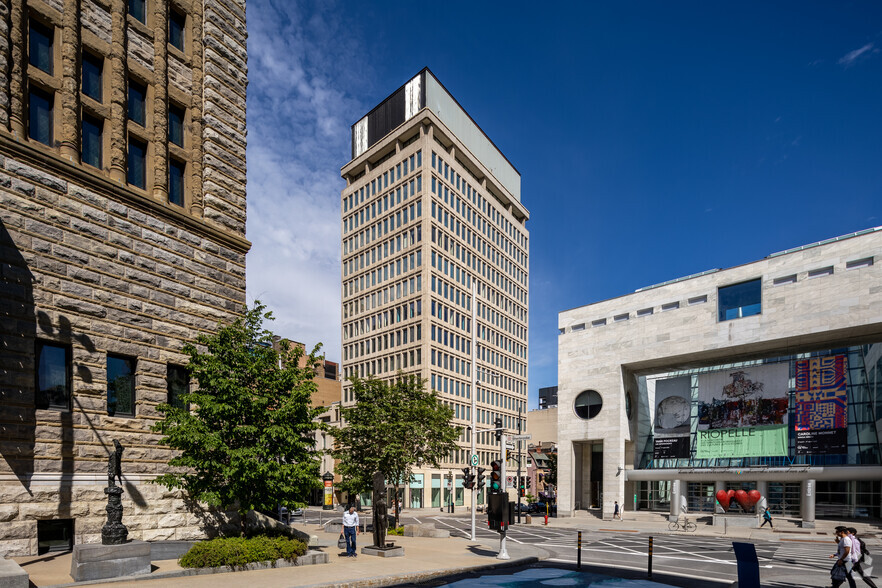 1350-1356 Rue Sherbrooke O, Montréal, QC for rent - Primary Photo - Image 1 of 6