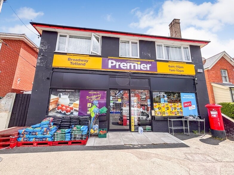 The Broadway, Totland Bay for sale - Building Photo - Image 2 of 5