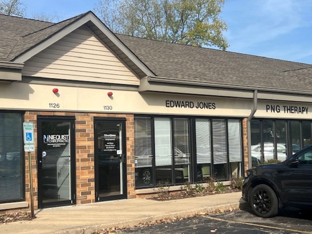 1114 N Main St, Algonquin, IL to rent Building Photo- Image 1 of 7