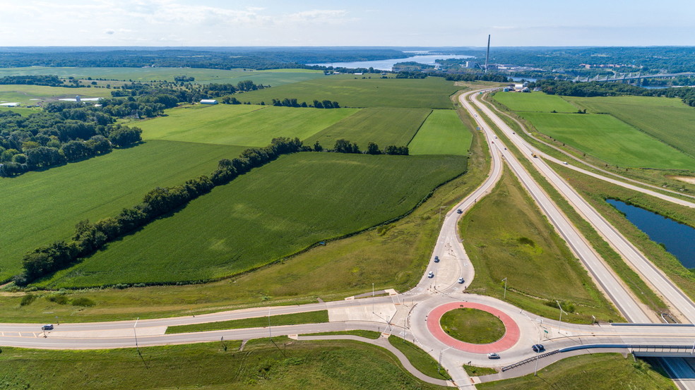 Seq Co Hwy E & Hwy 64, Houlton, WI for sale - Aerial - Image 1 of 1