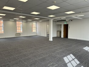 Vernon Gate, Derby to rent Interior Photo- Image 1 of 3