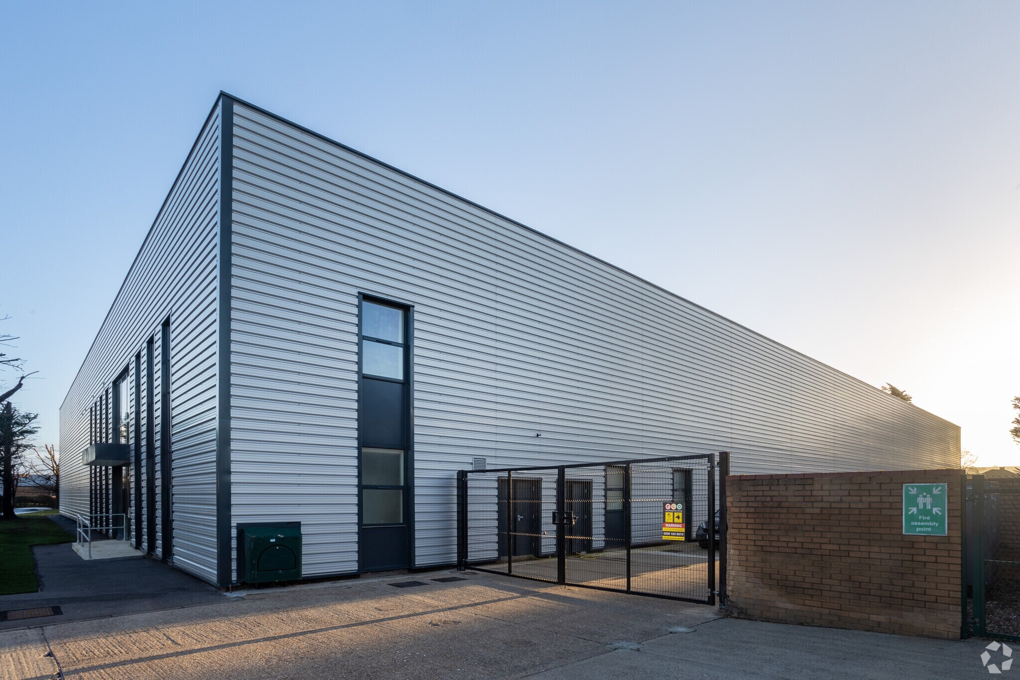 Eyncourt Rd, Dunstable for sale Primary Photo- Image 1 of 1