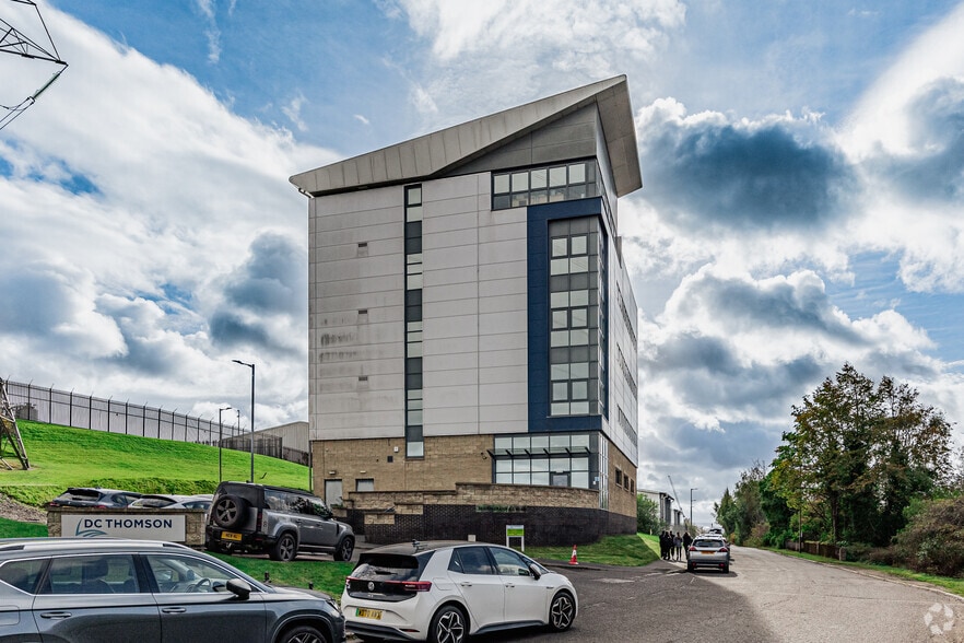 50 High Craighall Rd, Glasgow to rent - Building Photo - Image 2 of 2