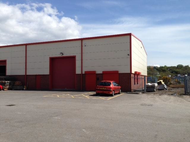 Llys Cae Felin, Swansea to rent Primary Photo- Image 1 of 3