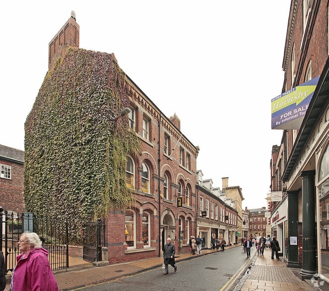 11 Lendal, York to rent - Building Photo - Image 2 of 3