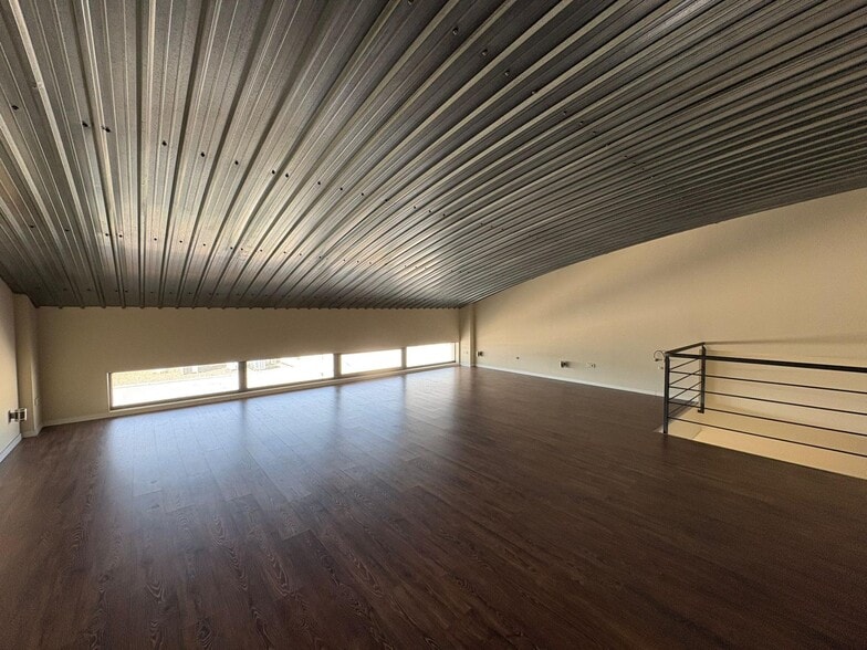 Industrial in Alcobendas, Madrid to rent - Building Photo - Image 2 of 2