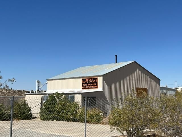 4181 Old Woman Springs Rd, Yucca Valley, CA for sale - Primary Photo - Image 1 of 1