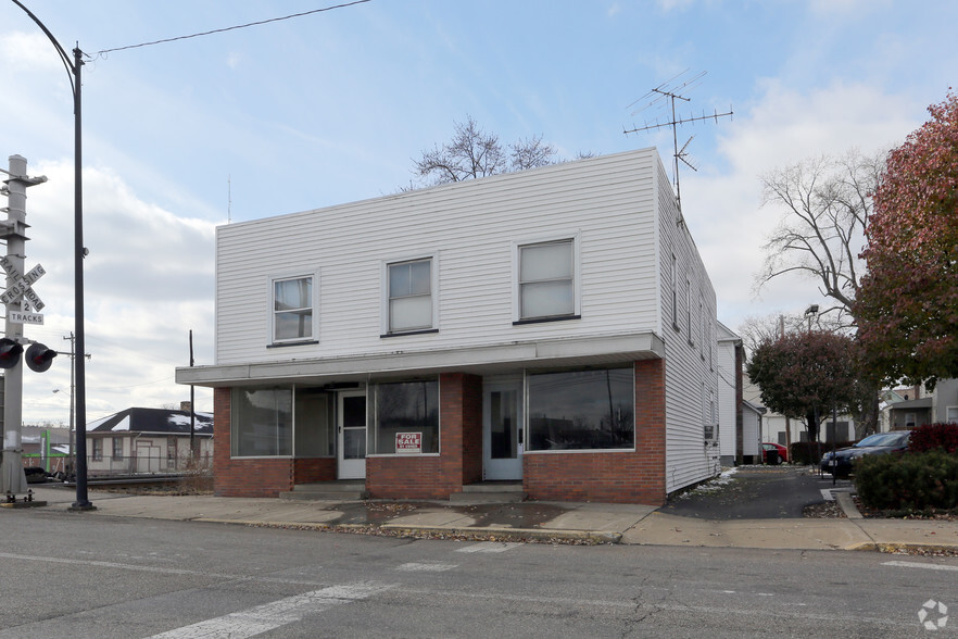 229 N Market St, East Palestine, OH for sale - Primary Photo - Image 1 of 1