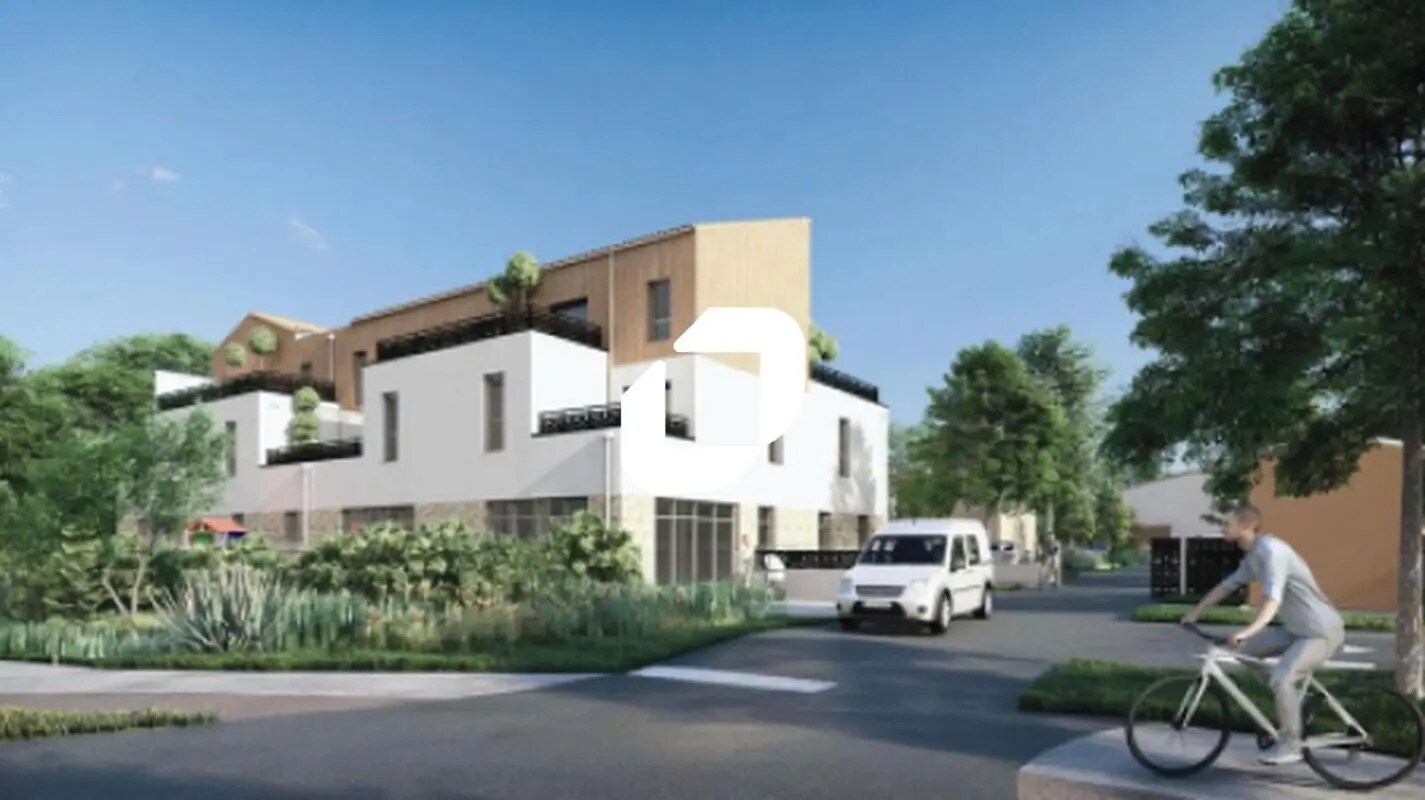 Retail in Bouaye for sale Building Photo- Image 1 of 5