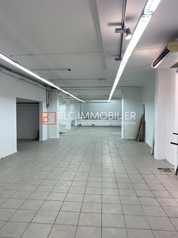 Retail in Marseille for sale Interior Photo- Image 1 of 8