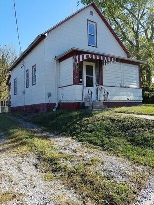 221 Springfield Rd, Hillsboro, IL for sale Other- Image 1 of 1