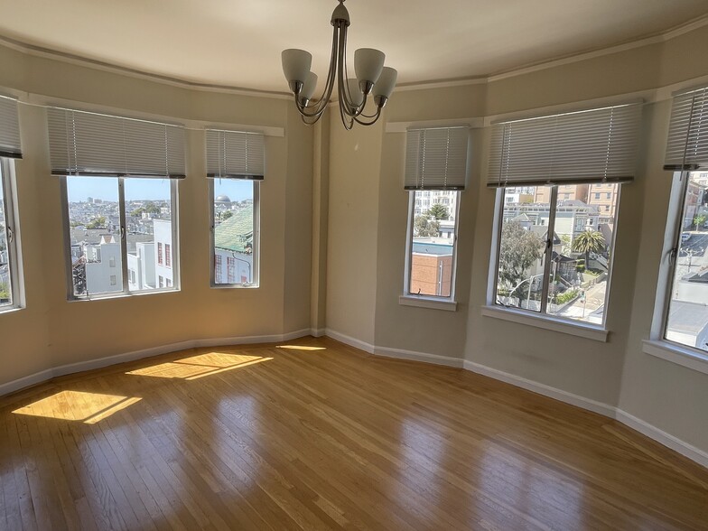 1700 Octavia St, San Francisco, CA for sale - Interior Photo - Image 3 of 12