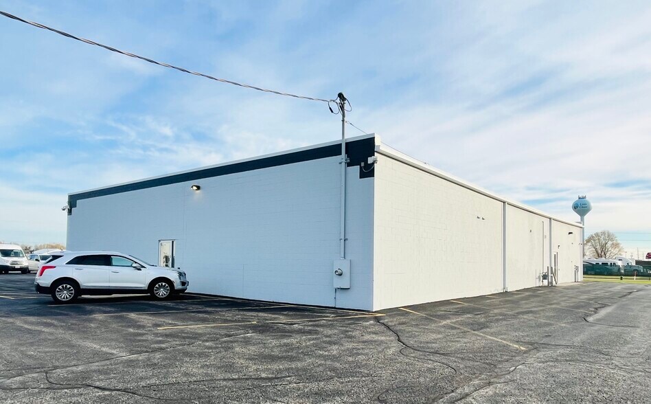 2301 Kelbe Dr, Little Chute, WI for sale - Primary Photo - Image 1 of 1