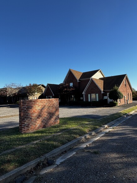 123 Stateline Rd E, Southaven, MS for sale - Building Photo - Image 1 of 4