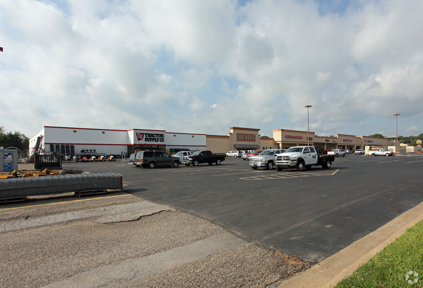 301 E Highway 243, Canton, TX for rent - Primary Photo - Image 1 of 20