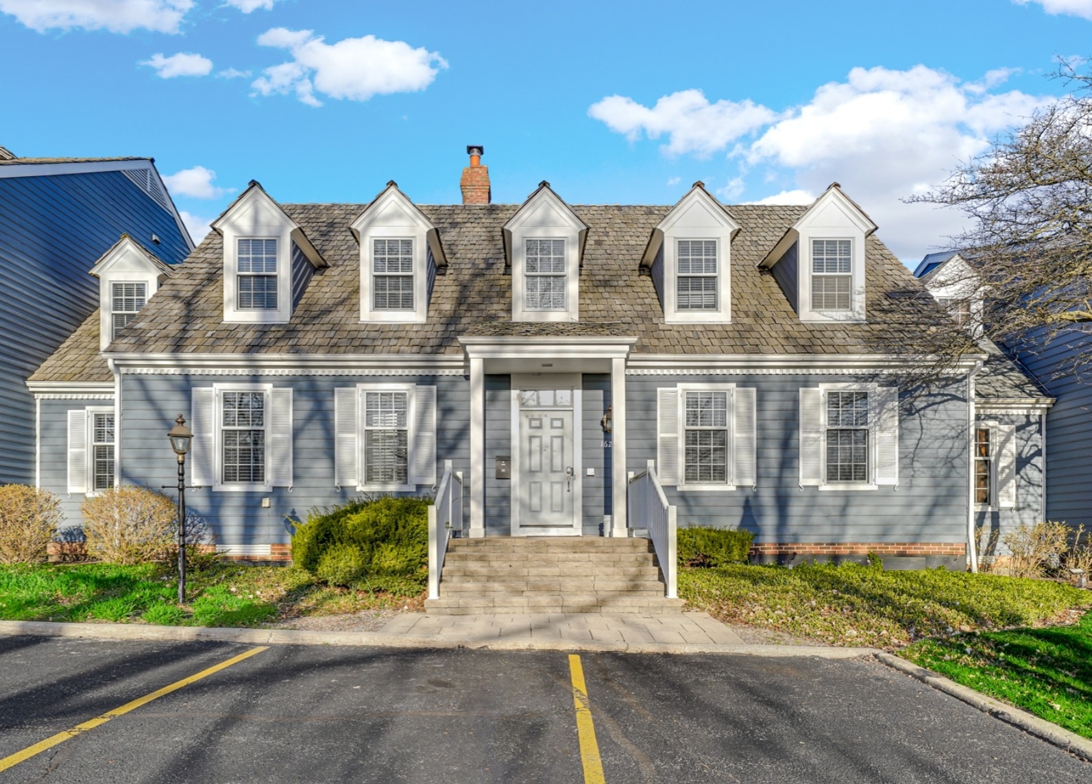 1624 W Colonial Pky, Palatine, IL to rent Building Photo- Image 1 of 9