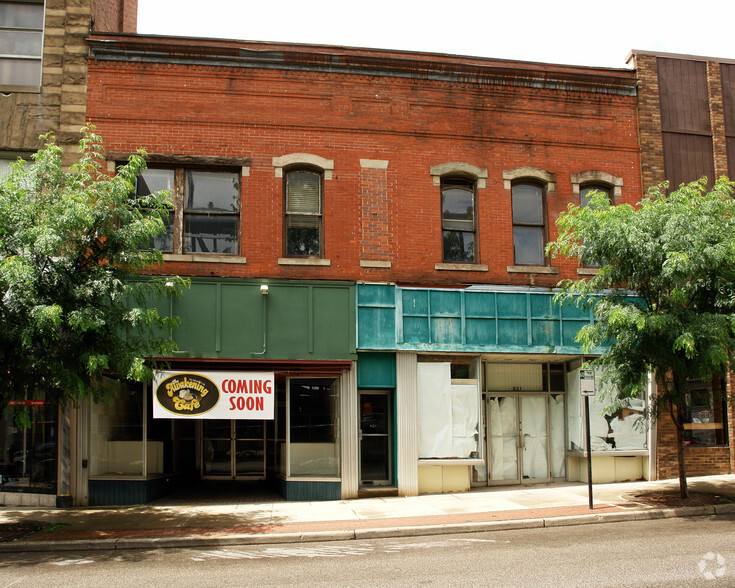 621-619 Market St, Parkersburg, WV for sale - Primary Photo - Image 1 of 1