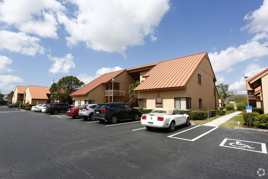 2831 Ringling Blvd, Sarasota, FL for rent - Building Photo - Image 2 of 10