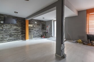 Retail in Alcalá de Henares, Madrid to rent Interior Photo- Image 1 of 7