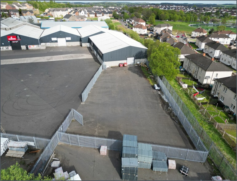 8 Watt St, Airdrie to rent - Building Photo - Image 1 of 1