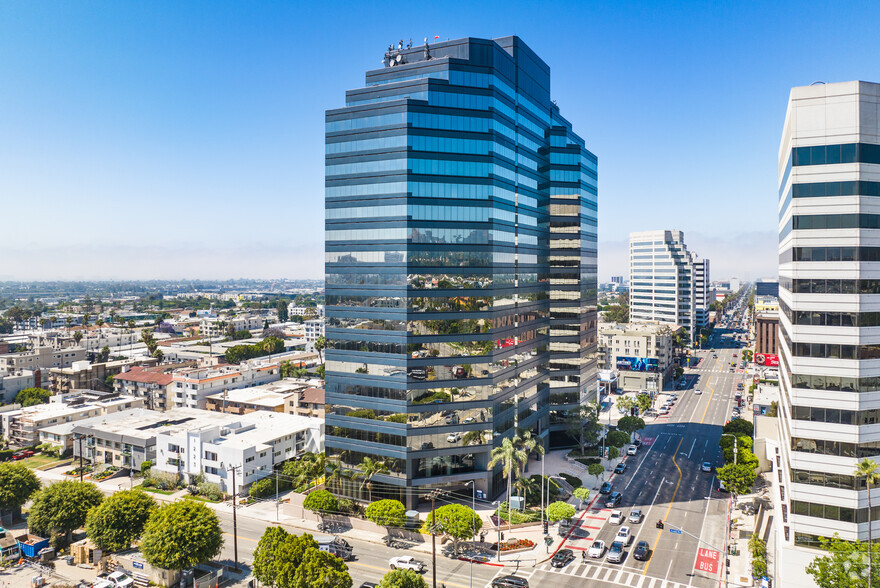 12100 Wilshire Blvd, Los Angeles, CA for rent - Building Photo - Image 1 of 16