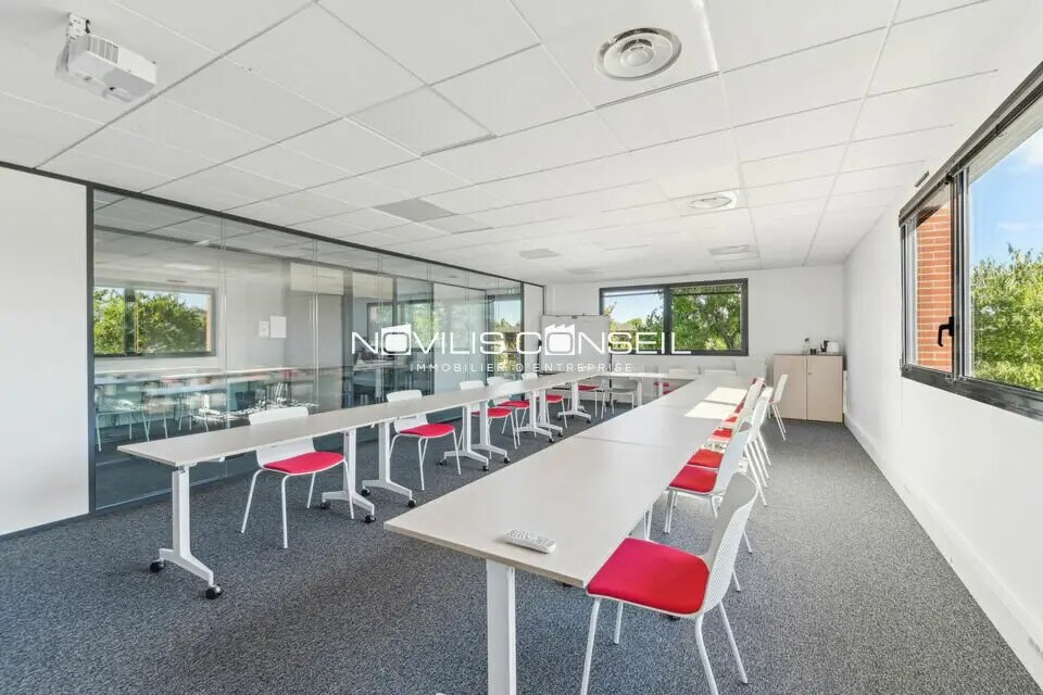 Office in Toulouse to rent Interior Photo- Image 1 of 9
