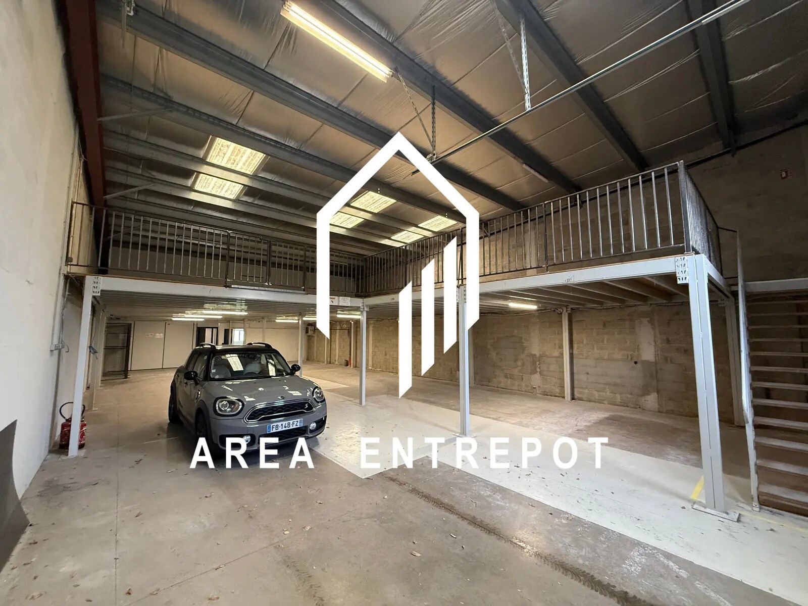 Light Industrial in Marseille for sale Building Photo- Image 1 of 9