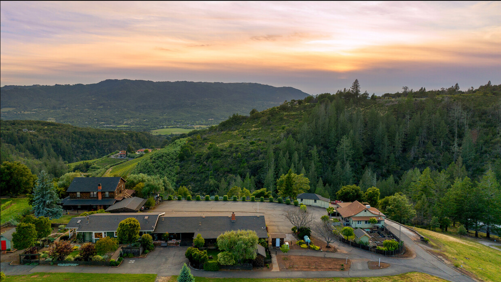 1550 Moon Mountain Rd, Sonoma, CA for sale - Primary Photo - Image 1 of 9