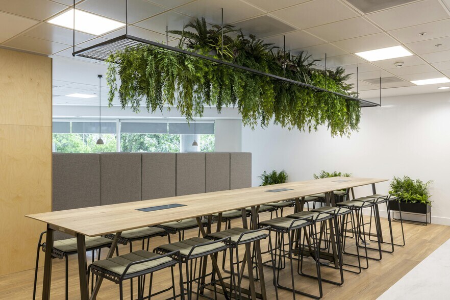 5 Forbury Rd, Reading to rent - Building Photo - Image 3 of 9