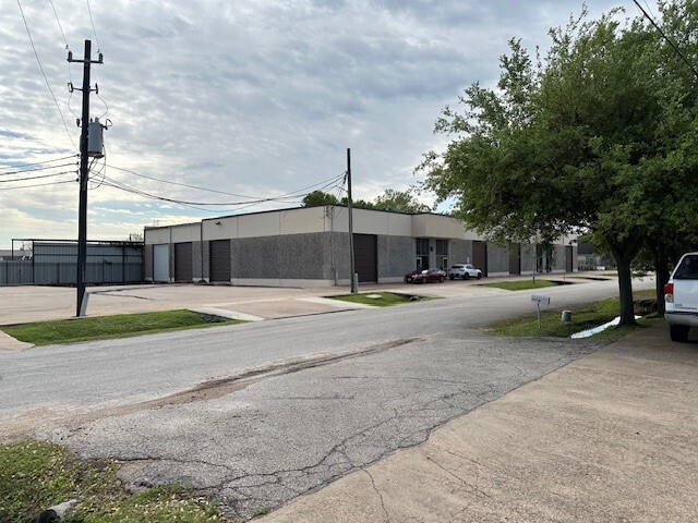 3709-3715 Ace St, Houston, TX for rent - Building Photo - Image 1 of 3