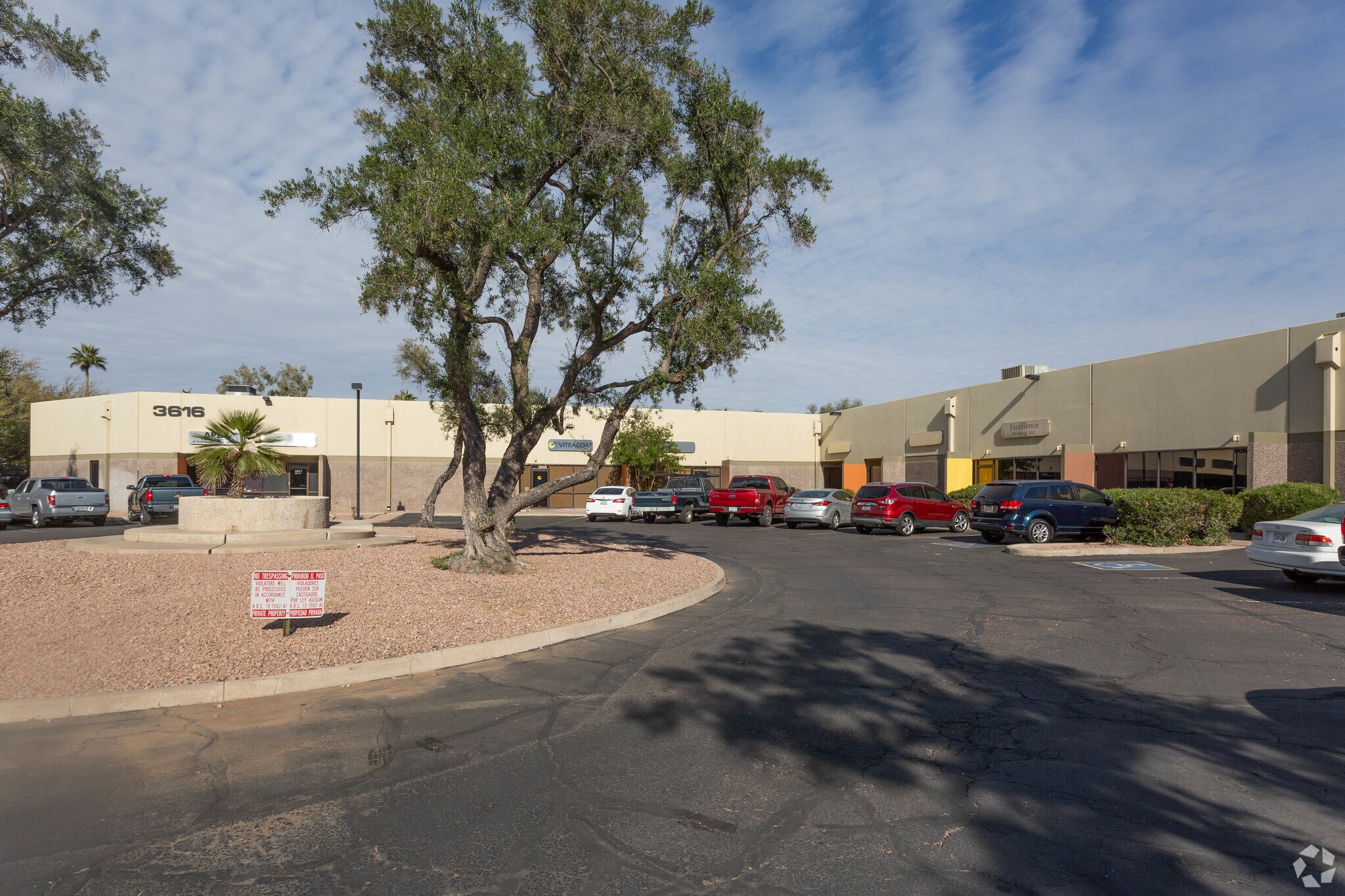 3532 W Thomas Rd, Phoenix, AZ to rent Primary Photo- Image 1 of 12