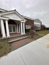 25 Nassau Ln, Island Park, NY for rent Building Photo- Image 1 of 41