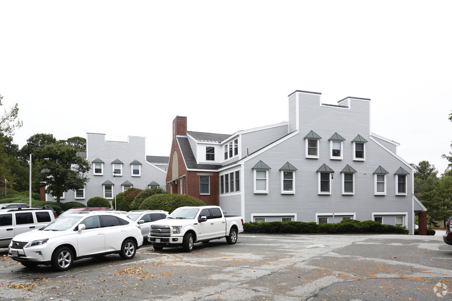 266 Main St, Medfield, MA for rent - Building Photo - Image 3 of 7