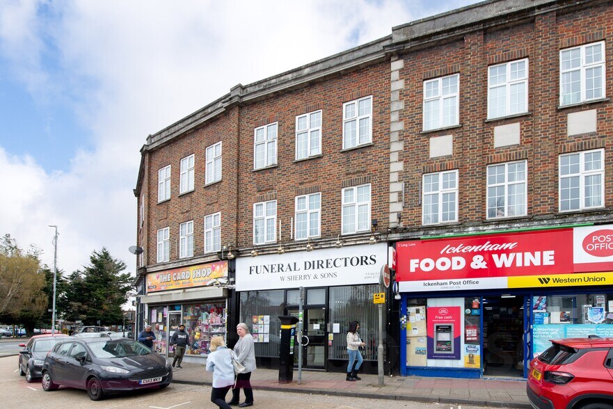 4 Long Ln, Uxbridge for sale - Primary Photo - Image 1 of 1