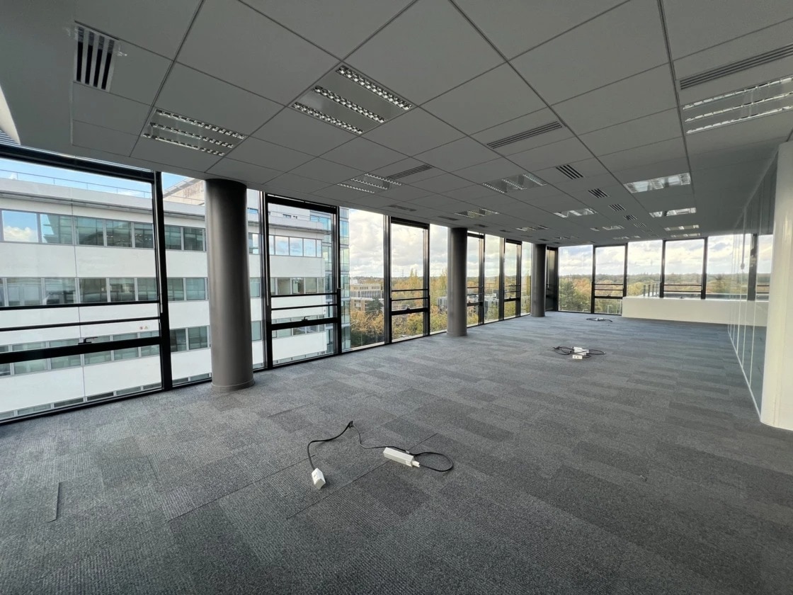 8 Avenue De Lunca, Montigny-le-Bretonneux to rent Interior Photo- Image 1 of 3